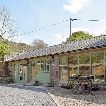 The Coach House At Stable Cottage Derwydd 外观 照片